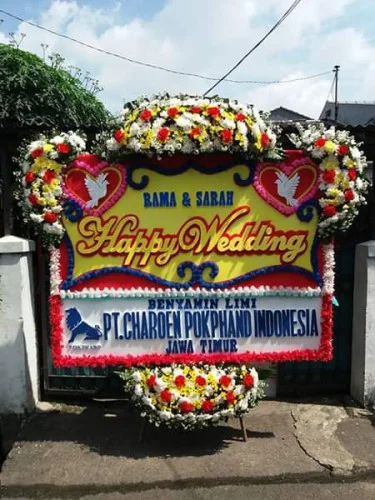 Karangan Bunga Pernikahan Siantan